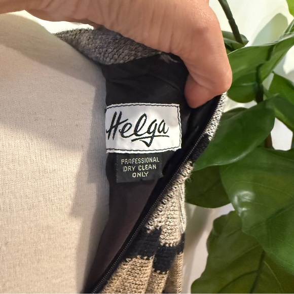 Helga | Vintage Sweater Striped Lined Midi Dress - Picture 9 of 9